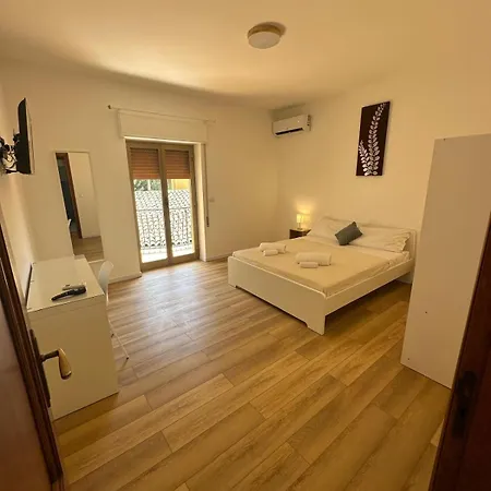 We Center With Parking Apartment *