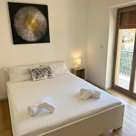 We Center With Parking